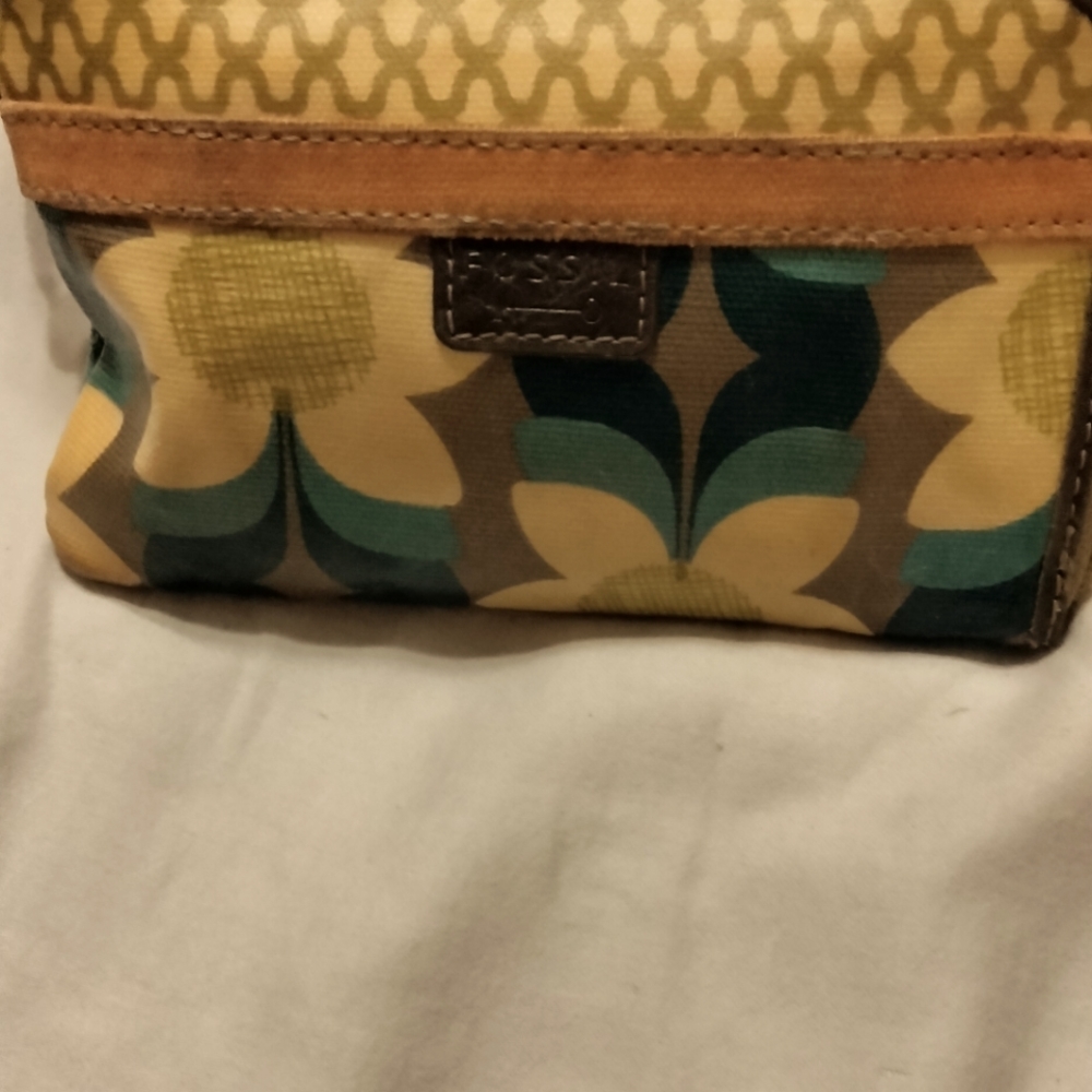 Fossils woman's leather
